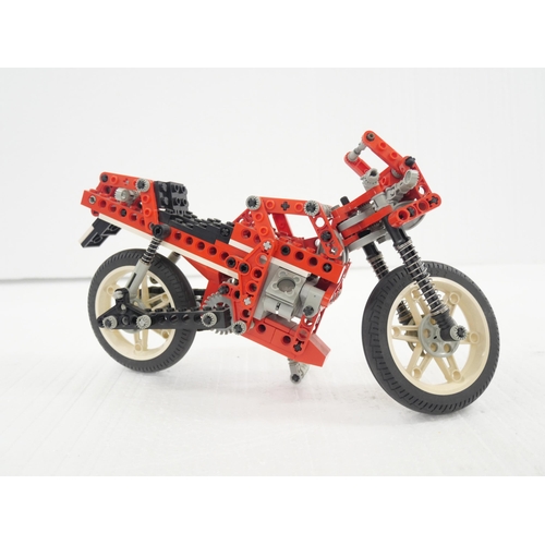 2224 - A collection of four Lego Technics motorcycles, no longer available, Street Chopper, 1993, Mag Wheel... 