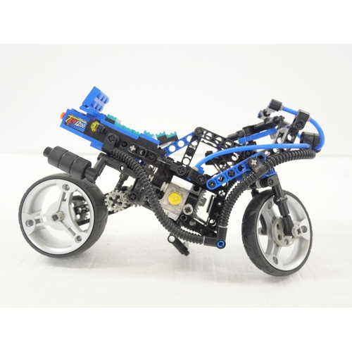 2224 - A collection of four Lego Technics motorcycles, no longer available, Street Chopper, 1993, Mag Wheel... 