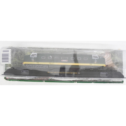 2332 - Model rail display locomotives and other Hornby model rail including OO gauge R2882 S&DJR Class 3F, ... 