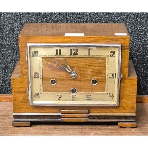 385 - An Art Deco walnut mantel clock