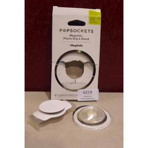 6141 - PopSockets magnetic phone grip and stand *This lot is subject to VAT