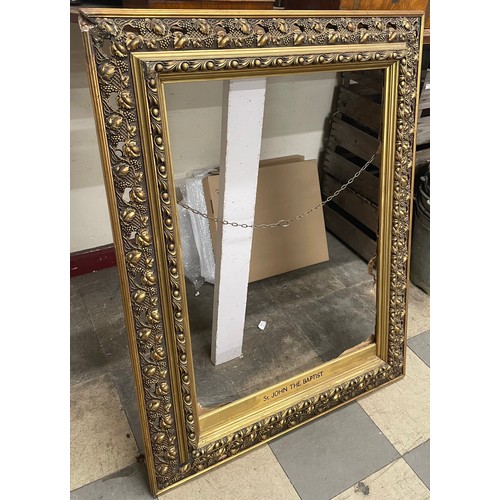 408A - A Victorian gilt picture frame