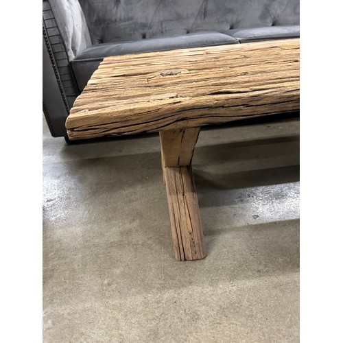 3071 - A natural sleeper coffee table *This lot is subject to VAT