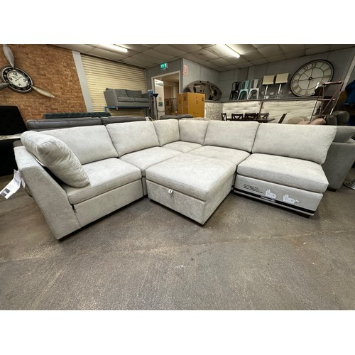 Lot 3223      