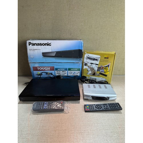 6014 - Panasonic DVD/CD player and an iViewHD tv receiver & recorder - both with remotes, Panasonic Blu-ray... 