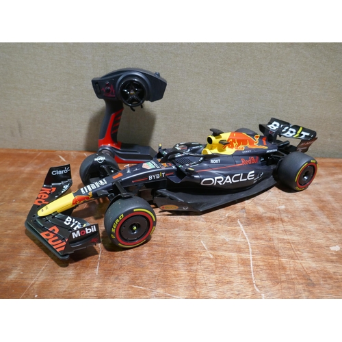 6067 - F1 Red Bull Race Car remote control (353-245) *This lot is subject to VAT