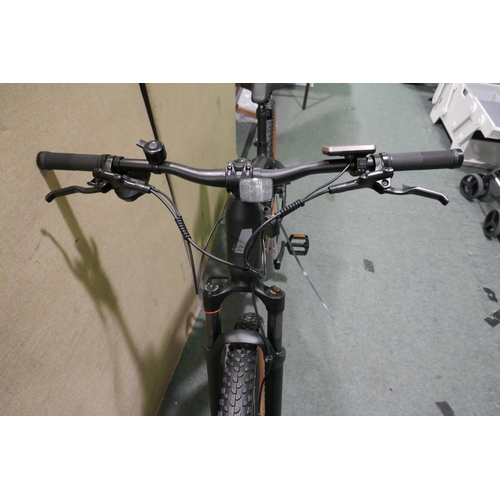 6177 - Claud Butler Cape Wrath 2.0 electric bike with keys and charger
Maximum range - 60 miles / 97km
Rech... 