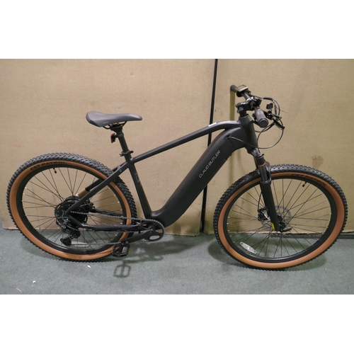 6177 - Claud Butler Cape Wrath 2.0 electric bike with keys and charger
Maximum range - 60 miles / 97km
Rech... 