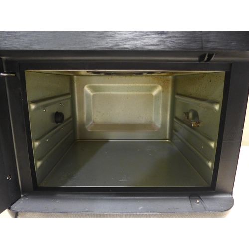 6247 - Instant Pot Air Fry oven (354-123) *This lot is subject to VAT