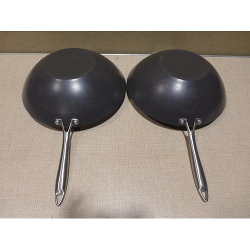 6294 - Two Nordic Ware woks    (354-539,540) *This lot is subject to VAT