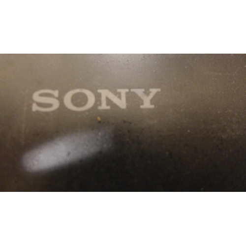 6304 - Sony turntable (damaged case) original RRP £189.99 + VAT (354-279) *This lot is subject to VAT