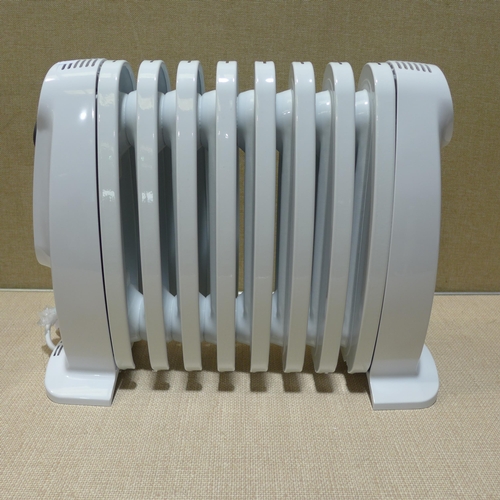 6337 - Delonghi oil filled small radiator (354-723) *This lot is subject to VAT