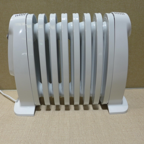 6338 - Delonghi oil filled small radiator (354-724) *This lot is subject to VAT