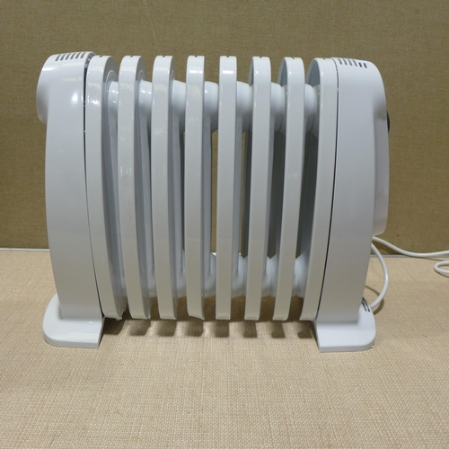 6340 - Delonghi oil filled small radiator (354-726) *This lot is subject to VAT