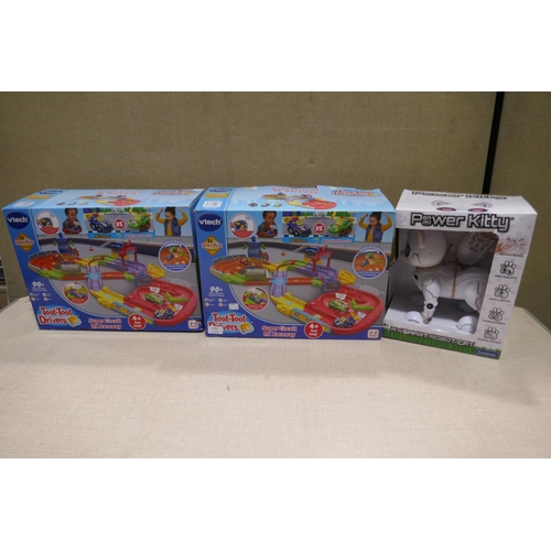 6350 - Power puppy/kitty remote control toy and two Toot Toot Drivers raceways  (354-129,404,405) *This lot... 