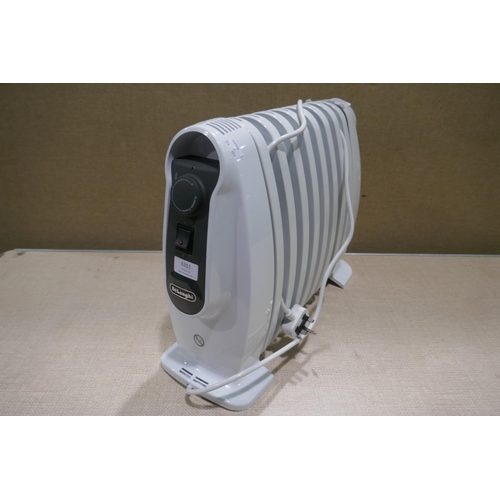 6351 - Delonghi oil filled small radiator    (354-407) *This lot is subject to VAT