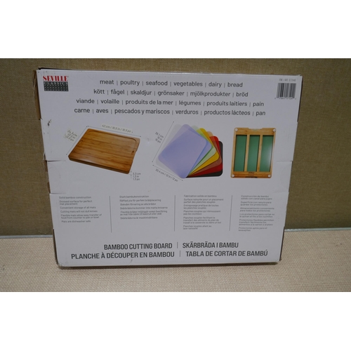 6363 - Bamboo cutting board with 7 mats (354-156) *This lot is subject to VAT