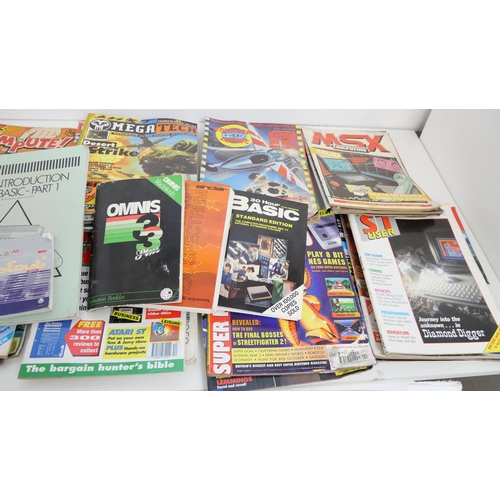 8173 - A collection of vintage video game and computing magazines