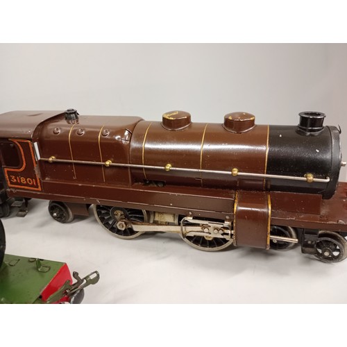 2051 - Three O gauge model railway engines and tenders, 4.4.2 loco Hornby No.3 Type clockwork 1930s - 31801... 