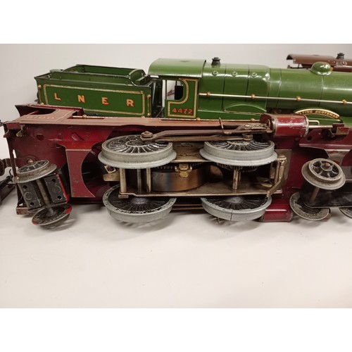 2051 - Three O gauge model railway engines and tenders, 4.4.2 loco Hornby No.3 Type clockwork 1930s - 31801... 