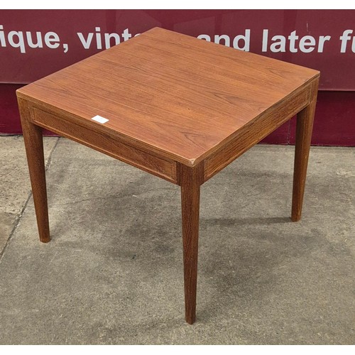 32 - A Danish France & Sons teak square coffee table, designed by Fin Juhl