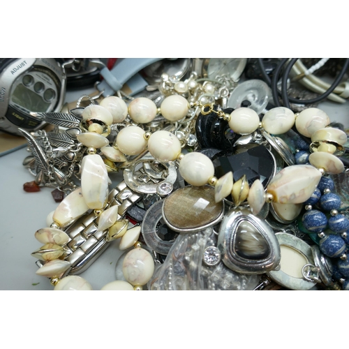 7170 - A collection of wristwatches and costume jewellery