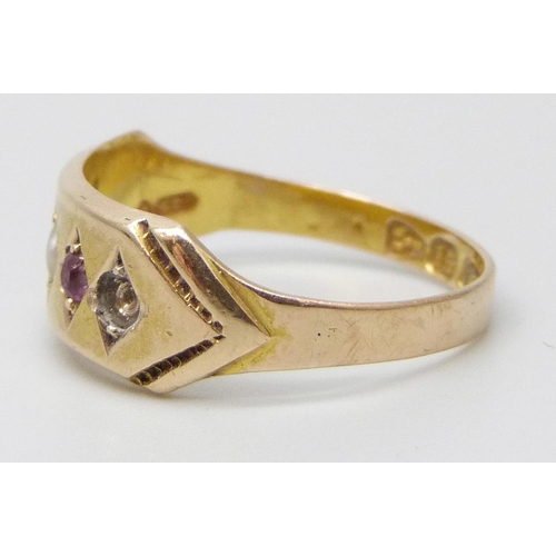 7008A - A Victorian 15ct gold ring set with rubies and a pearl, Chester 1876, (lacking two stones), 2.2g, K/... 