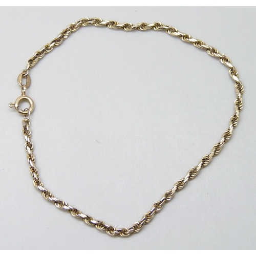 7014 - A 9ct gold bracelet, 3.4g, 20.5cm