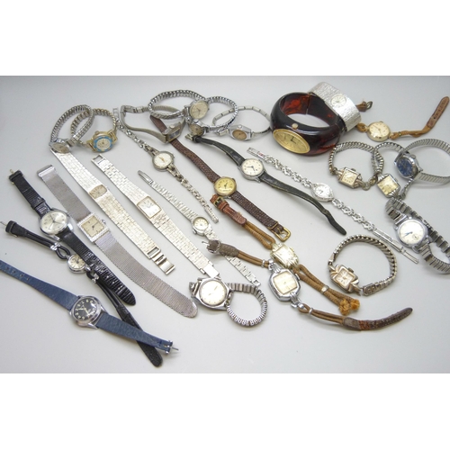 7201 - A collection of lady's wristwatches