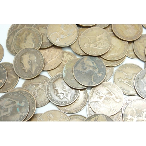 7210 - A collection of approximately 100 George VI pennies together with approximately 50 George V pennies