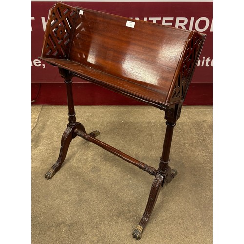 188 - A Regency style mahogany bookstand