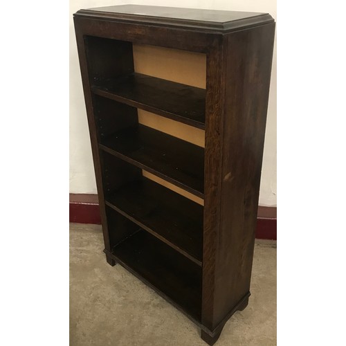 192 - An early 20th Century oak open bookcase