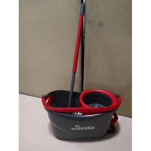 6204 - Vileda bucket & mop turbo, Christmas mat and a JosephJoseph laundry basket   (354-76,78,81) *This lo... 