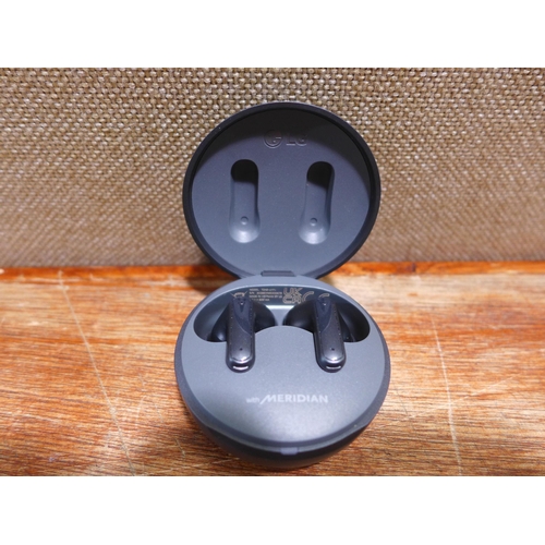 6125 - LG wireless earbuds  (354-213) *This lot is subject to VAT
