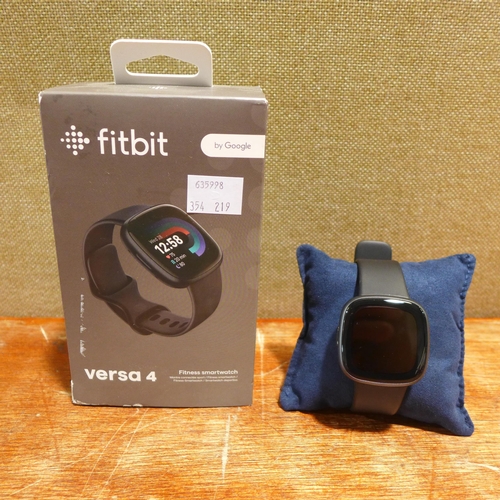 6126 - Fitbit versa 4 black, original RRP £144.99 + VAT (354-219) *This lot is subject to VAT