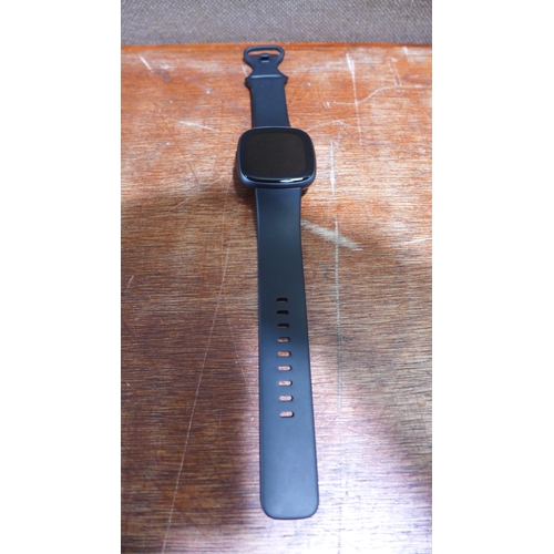 6126 - Fitbit versa 4 black, original RRP £144.99 + VAT (354-219) *This lot is subject to VAT