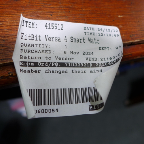 6126 - Fitbit versa 4 black, original RRP £144.99 + VAT (354-219) *This lot is subject to VAT