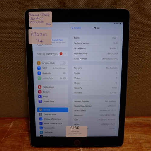 6130 - Apple ipad Air 2 16gb (model:MH2U2B/A)  *This lot is subject to VAT