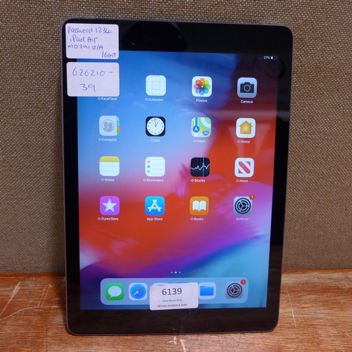 6139 - Apple ipad Air 16gb (model:MD791B/A) *This lot is subject to VAT