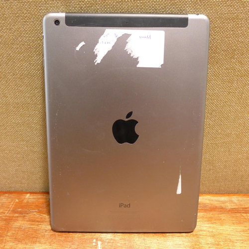6140 - Apple ipad Air 16gb (model:MD791B/B)  *This lot is subject to VAT