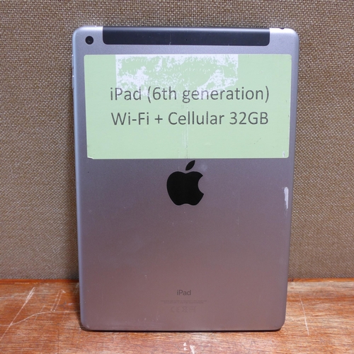 6141 - Apple ipad cellular 32gb (model:MR6Y2B/A)  *This lot is subject to VAT
