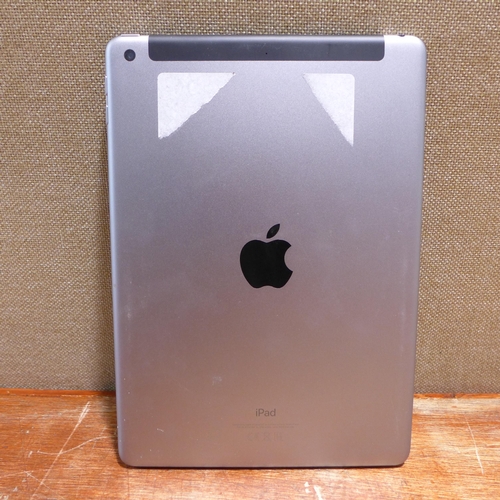 6143 - Apple ipad 6th Generation 32gb (model: MR6N2B/A)  *This lot is subject to VAT
