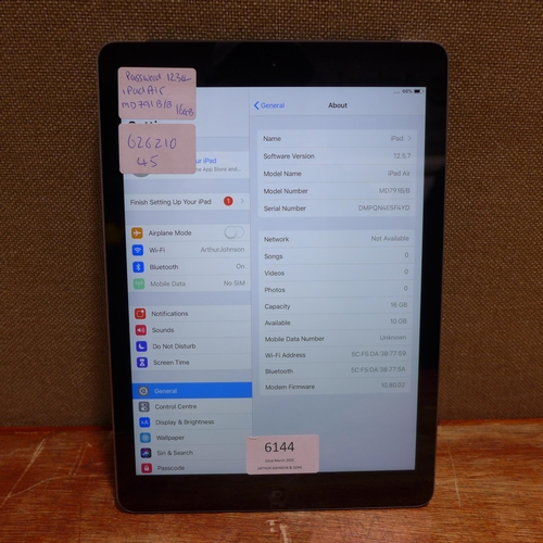 6144 - Apple ipad Air 16gb (model:MD791B/B)  *This lot is subject to VAT