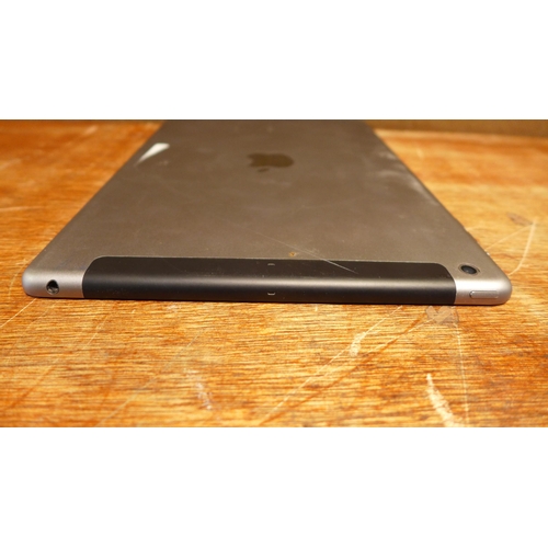 6145 - Apple ipad Air 16gb (model:MD791B/B)  *This lot is subject to VAT