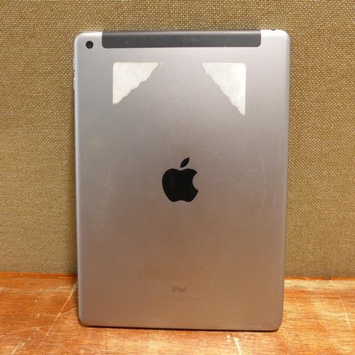 6148 - Apple ipad cellular 32gb (model:MP242B/A)  *This lot is subject to VAT
