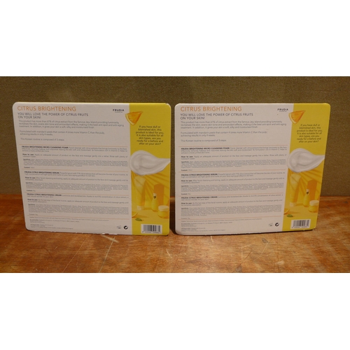 6159 - Two Frudia citrus brightening facial sets (354-331) *This lot is subject to VAT
