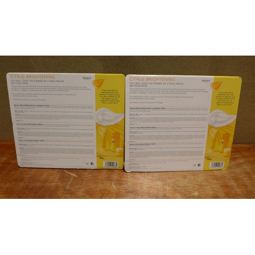 6163 - Two Frudia citrus brightening facial sets (354-329) *This lot is subject to VAT