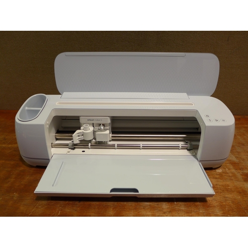 6165 - Cricut maker 3 & bundle tool set , original RRP £319.99 + VAT (354-83) *This lot is subject to VAT
