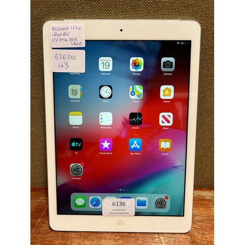 6136 - Apple ipad Air 16gb (model:FD794B/B)  *This lot is subject to VAT