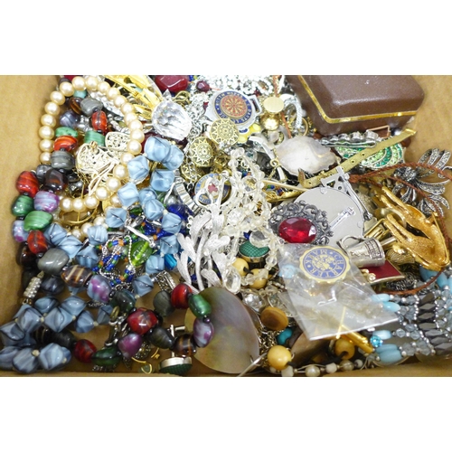 2088 - A collection of costume jewellery, etc.
